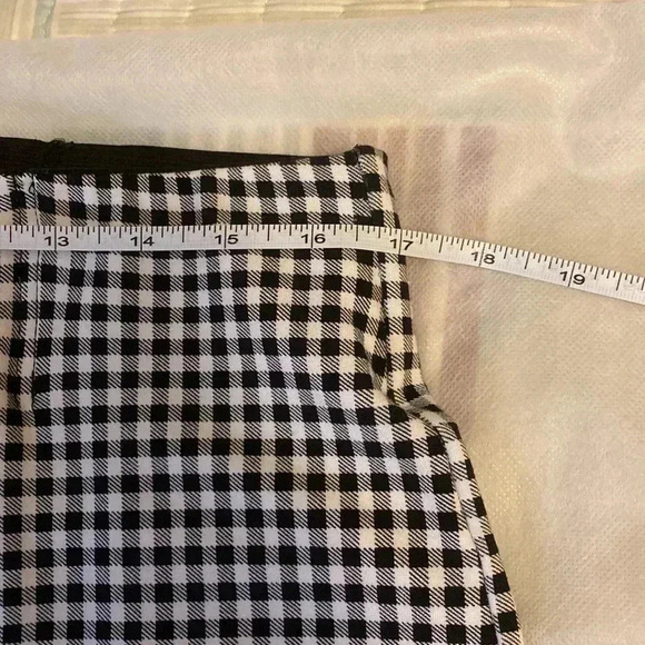 Plus size  summer capris pants, stretchy , plaid design,New Condition - Picture 5 of 11